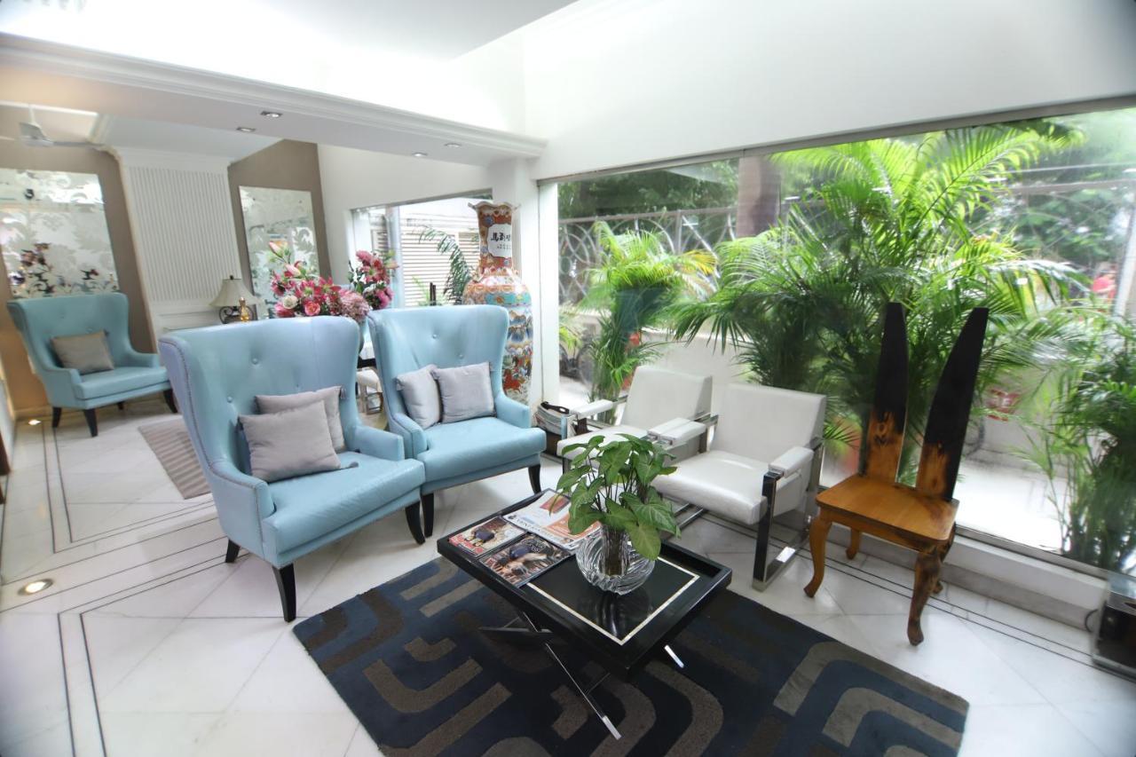 Hotel Palm Greens Ню Делхи Екстериор снимка